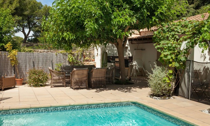 Salon-de-Provence House | Charming cottage in Provence, private pool and garden