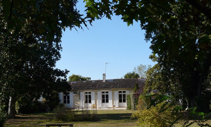 Cestas House | Charming cottage at Domaine de Monsalut