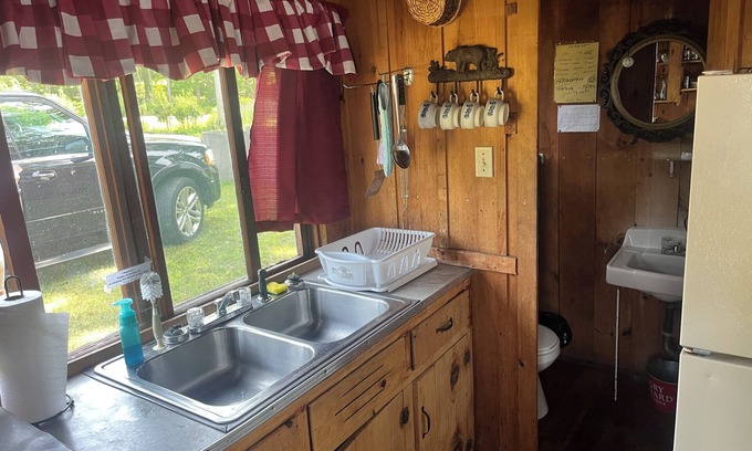 Northville Cottage | Charming cottage Called the Dolphin in Northville perfect for a relaxing getaway