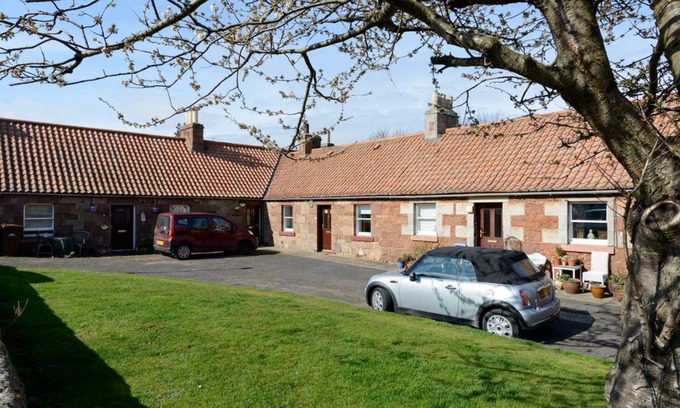 North Berwick Cottage | Charming Cottage in North Berwick with Sea Views
