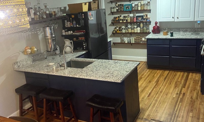 Columbia Cottage | Charming cottage in downtown Columbia. Convenient to Fort Jackson and USC