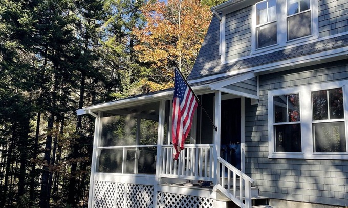 Pemaquid Beach House | Charming Cottage just a short walk to Pemaquid Beach!