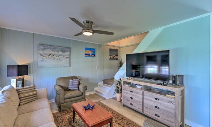 Atlantic Beach House | Charming Cottage Less Than half Mile to Atlantic Beach!