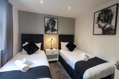 Watford Apartment | Charming Cottage Near Fields and Harry Potter Studios
