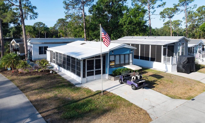Braden River House | Charming Cottage on the Corner, fitness center, in Sun Outdoors, Sarasota