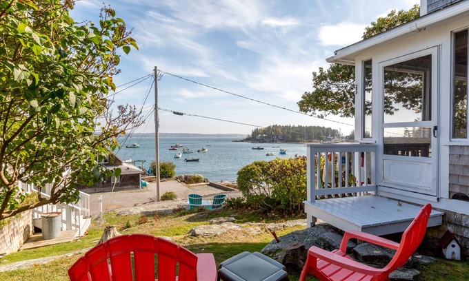 Five Islands House | Charming cottage overlooking picturesque Five Islands Harbor