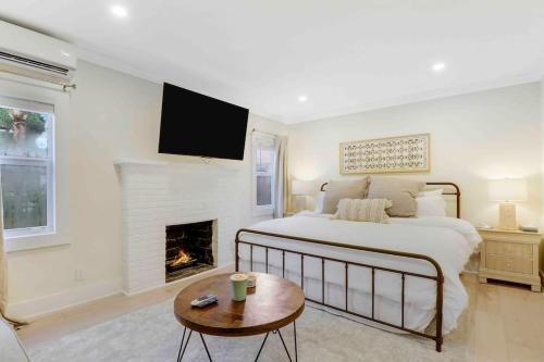 West Palm Beach Apartment | Charming Cottage on Croton #1