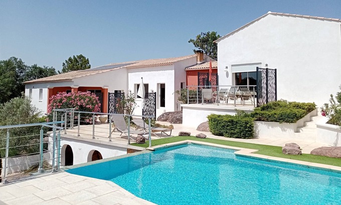 Vidauban House | Charming cottage with swimming pool in the Var