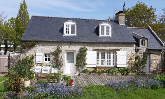 Benodet House | Charming country house renovated on pretty enclosed garden