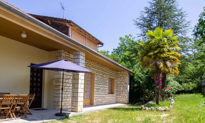 Borreze Cottage | Charming Countryside Home: Terrace, BBQ, Wifi, Near Dordogne & Vézère Valleys