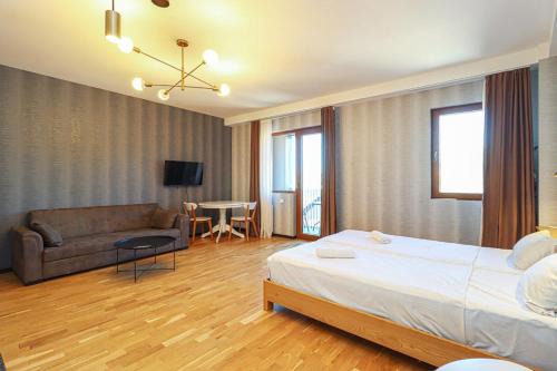 Avlabari Apartment | Charming Cozy Studio Apartment- By Wehost