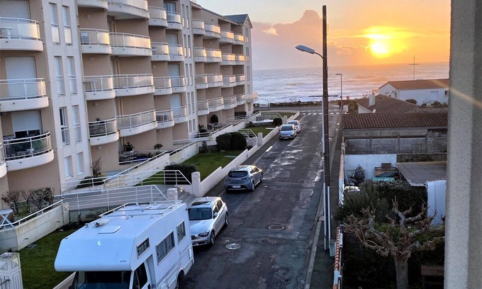 Les Sables d'Olonne Apartment | Charming Duplex near the ocean in La Chaume 5 pers.