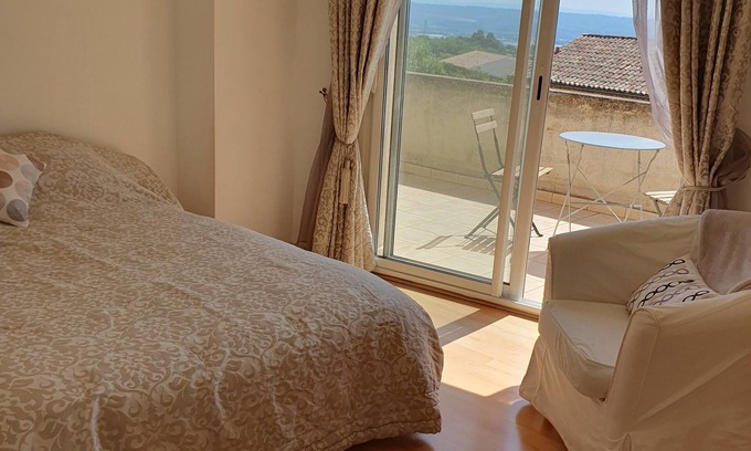 Pierrevert Apartment | Charming duplex apartment in the heart of Provence 160m2