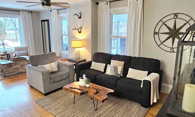 Marquette House | Charming East side-Marquette Home Convenient to Beach, Nmu & Hospital