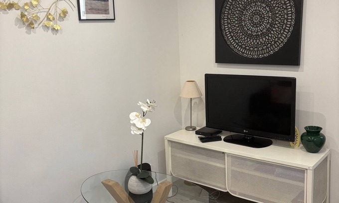 Jean-Medecin Apartment | Charming F2 5 mn place Masséna old Nice and transport ideal for couple