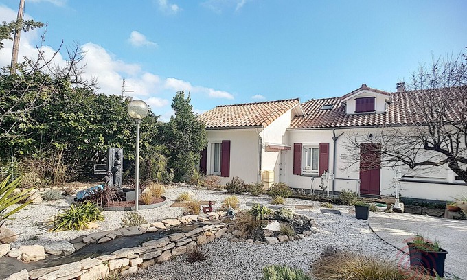 Lamalou-les-Bains Apartment | Charming F2 Apt with Terrace, Near Thermal Spa & Heart of Town, Pets Welcome