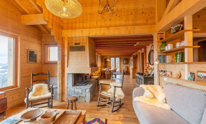 Manigod Ski Chalet | Charming family chalet with views of the Aravis