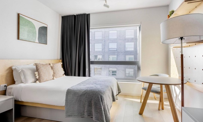 West Fens Apartment | Charming Fenway Studio w/Gym, nr Restaurants & Shops, by Blueground