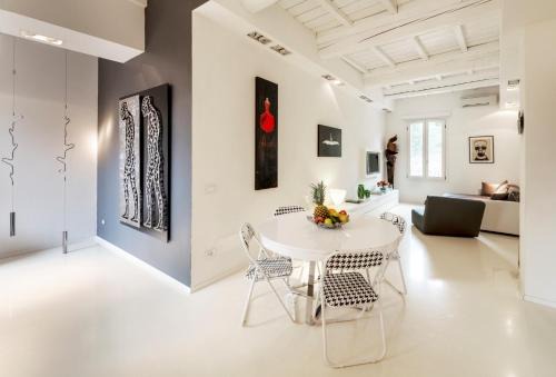 Ferrara House | Charming Flat in centro a Ferrara con posto auto