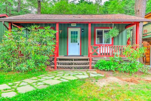 Canadensis House | Charming Forest Cabin with a Hammock near Delaware Water Gap National Recreation Area, Pennsylvania