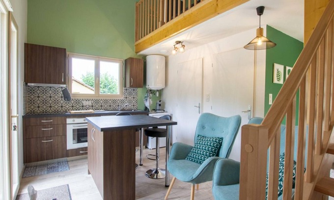 Cenac-et-Saint-Julien Apartment | Charming Retreat for 2 in Dordogne with Terrace, Garden, and Modern Amenities