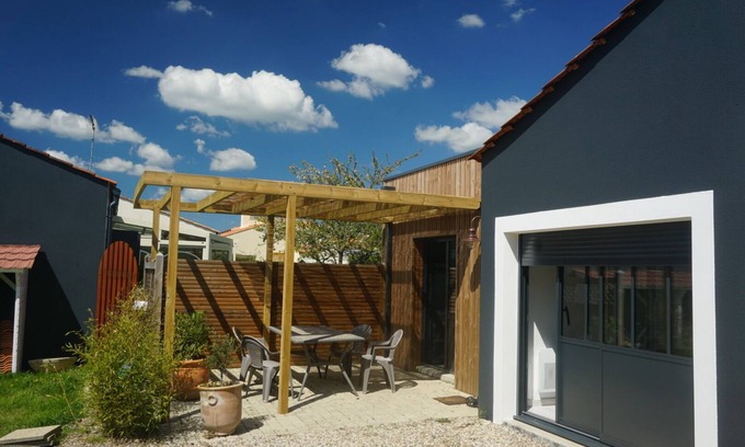 Talmont-Saint-Hilaire House | 🌞Charming cottage in a quiet area 5 minutes from the sea