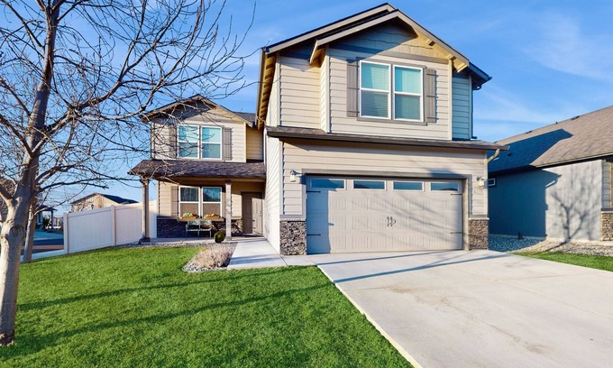 Walla Walla House | Charming Getaway Retreat Near College Place with gas fireplace