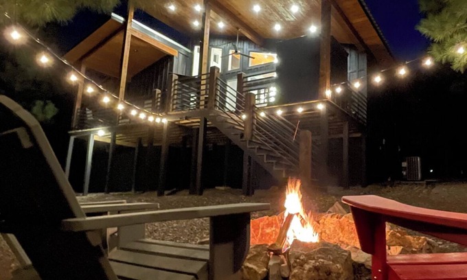 Broken Bow Cabin | Charming Getaway with views come, relax & recharge, Hot Tub, FirePit, Lake
