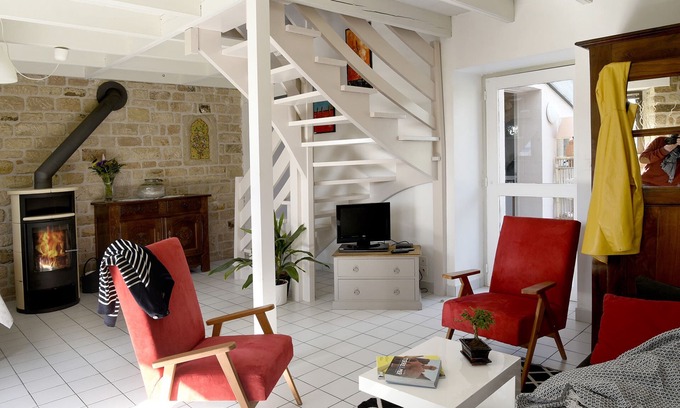 Fouesnant Cottage | Charming Gite at the end of the beach and the white sea