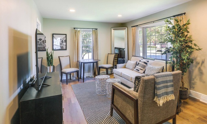 Greensboro House | Charming Greensboro Home - 2 Mi to Downtown!
