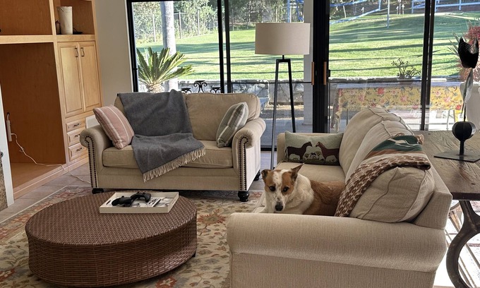 Covenant House | Charming Guesthouse on Beautiful Property