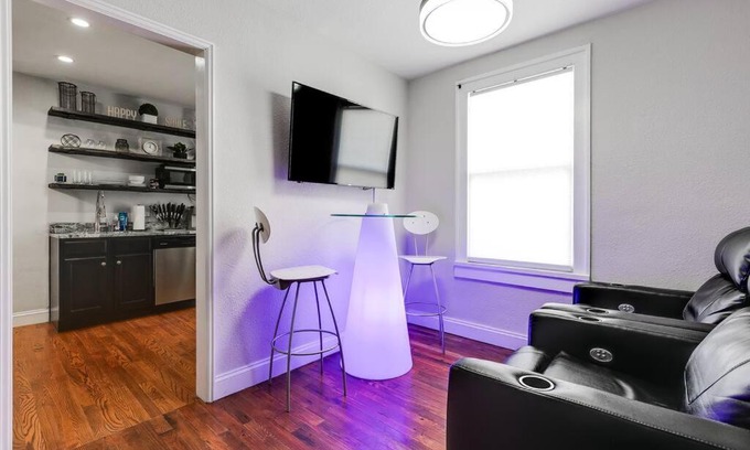 Church Hill Apartment | Charming, Happy 1-Bed Oasis: RVA Retreat Awaits!