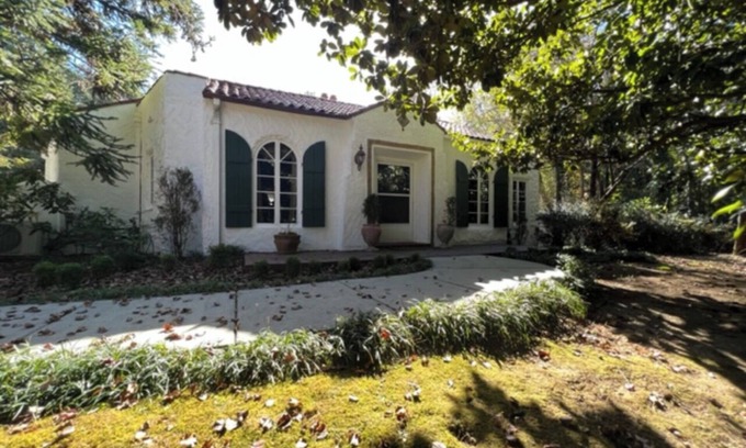 High Point House | Charming High Point Historical Home only minutes from HPU and Furniture Market