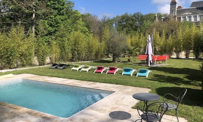 Azay-le-Rideau Apartment | Charming Historic 2BR Cottage in Azay-le-Rideau