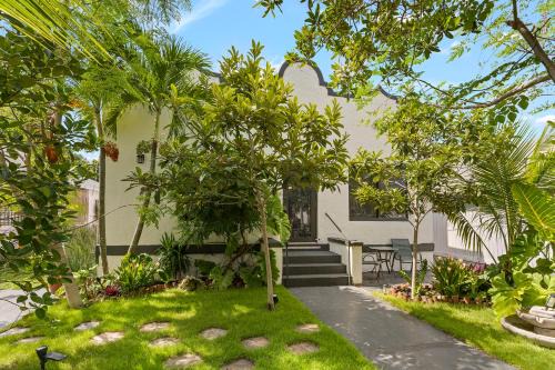 Allapattah House | Charming Home Close To Beaches & Downtown