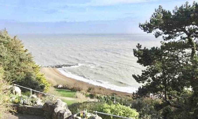 Seabrook House | Charming home in Folkestone for short & long stays