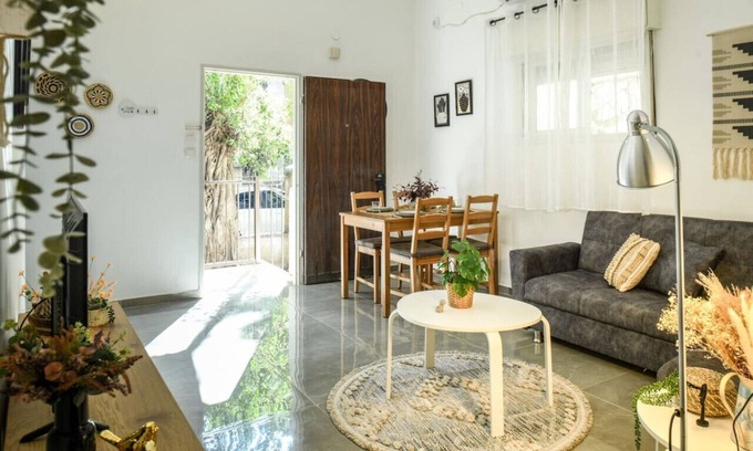 Haifa Apartment | Charming Home in the Heart of Haifa by Sea N Rent