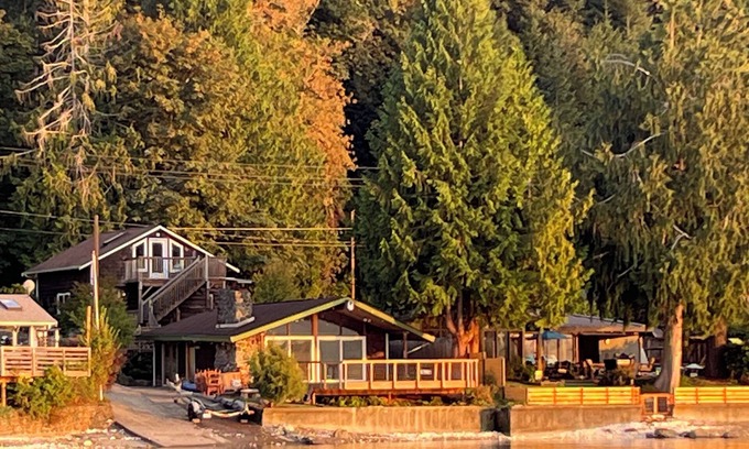 Belfair Cabin | Charming Hood Canal waterfront cabin