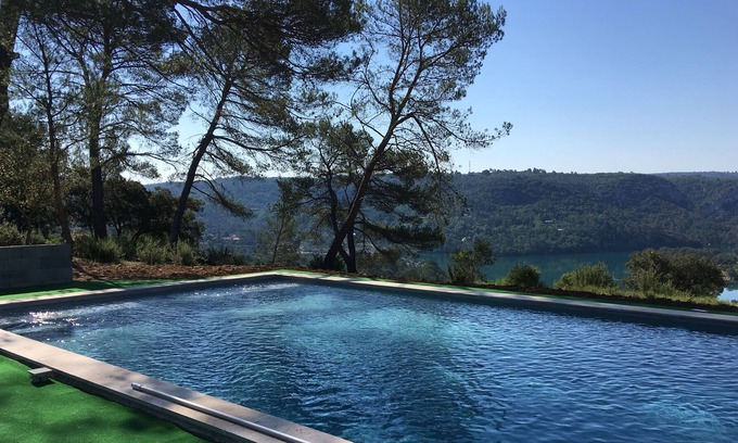 Esparron-de-Verdon House | CHARMING HOUSE WITH EXCEPTIONAL VIEW ON LAKE D'ESPARRON