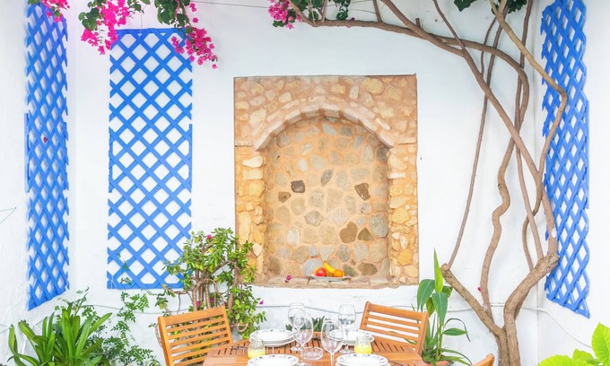 Barbate Apartment | Charming House in Old Town | You will love the patio