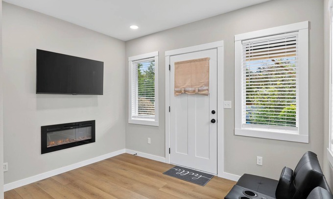 Highland Park House | Charming house with AC in Seattle