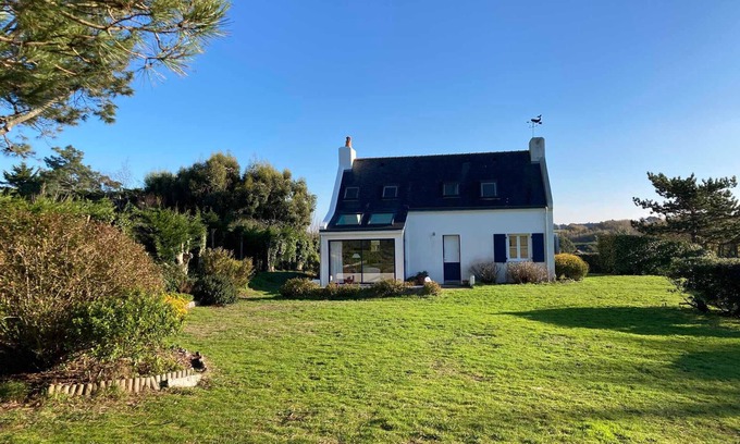 Locmaria House | Charming House with Large Garden, 800m from Grands Sables Beach