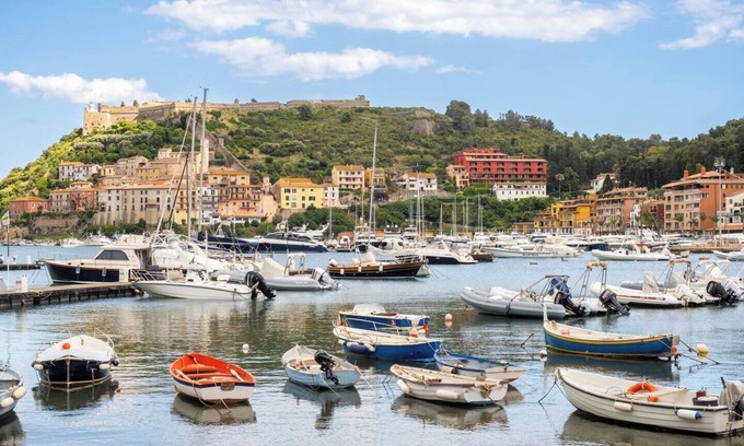 Porto Ercole Apartment | Charming Independence Square - Porto Ercole