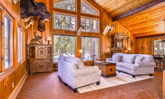 Manitowish Waters House | Charming lake view dog-friendly home with fireplace, deck, kitchen, and dock