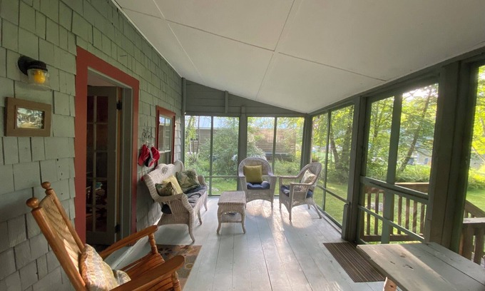 Rome Cabin | Charming lakefront cabin with large screened-in porch and lawn in Rome
