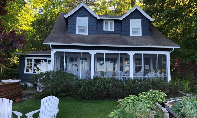 Alanson House | Charming Lakefront Cottage in one of the best locations on Burt Lake