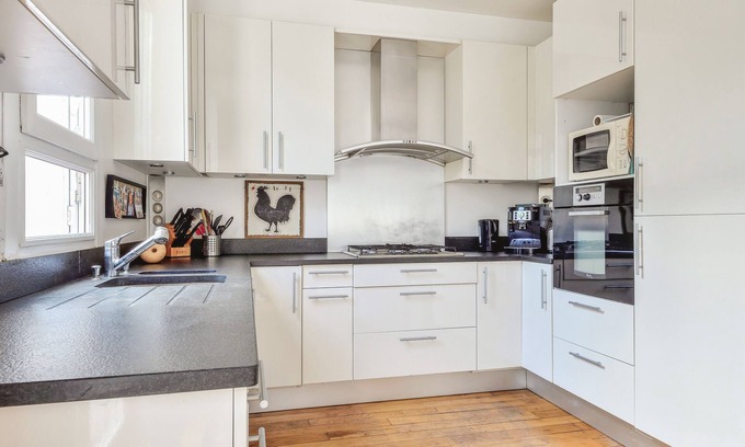 Quartier de Becon House | Charming large house in Courbevoie - Welkeys