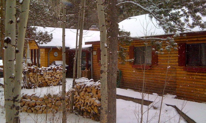 Black Hawk Cabin | Charming log cabin for peaceful mountain getaway!