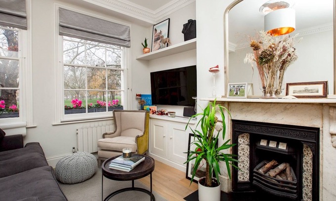Islington Apartment | Charming Luxe 1-Bed by Highbury Fields & Tube| Pass the Keys