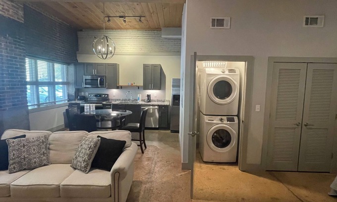 Judson Apartment | Charming Luxury Historic Loft in Greenville, SC